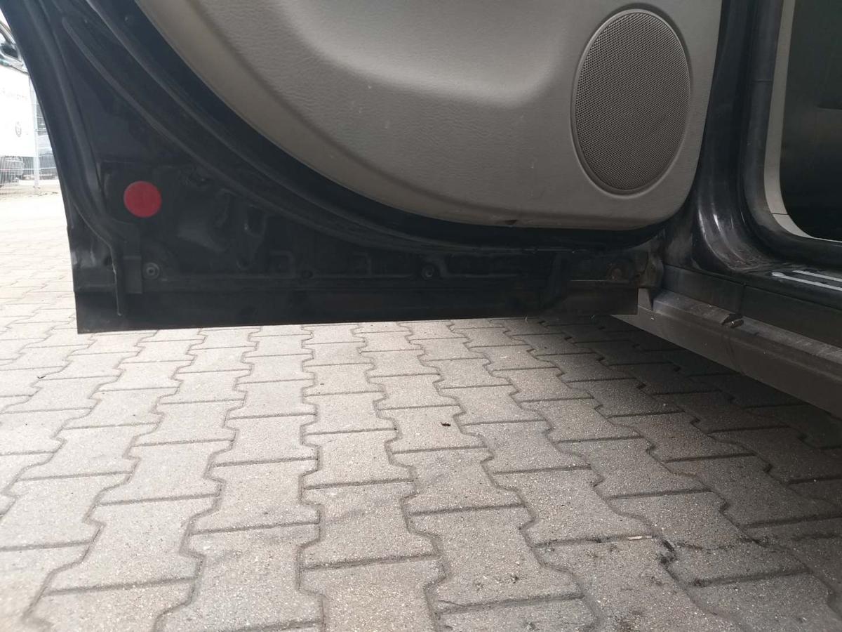 VW Passat 3BG original Tür hinten links LC9Z Black Magic Kombi Variant Bj.2001